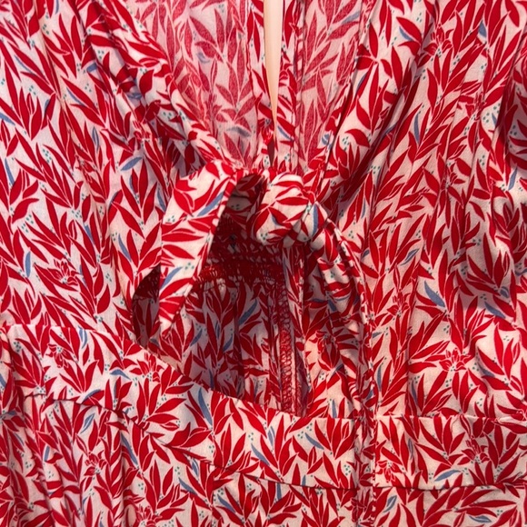 Lulus Dondi Red And White Print Romper - Picture 4 of 13